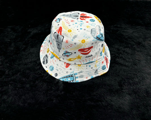 Space children’s bucket hat